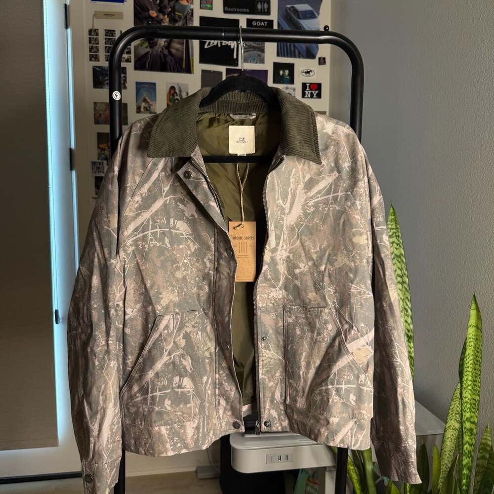 Thread & Supply Korie Jacket Size Medium Camo Tree Print